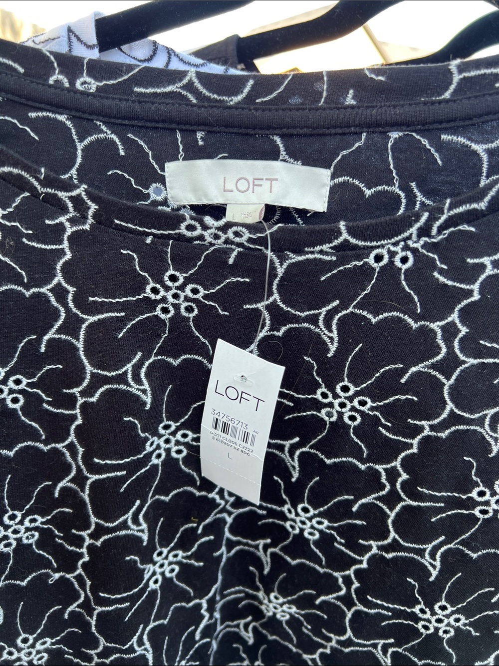 6 Assorted Loft Tops- Large - Picture 3 of 7